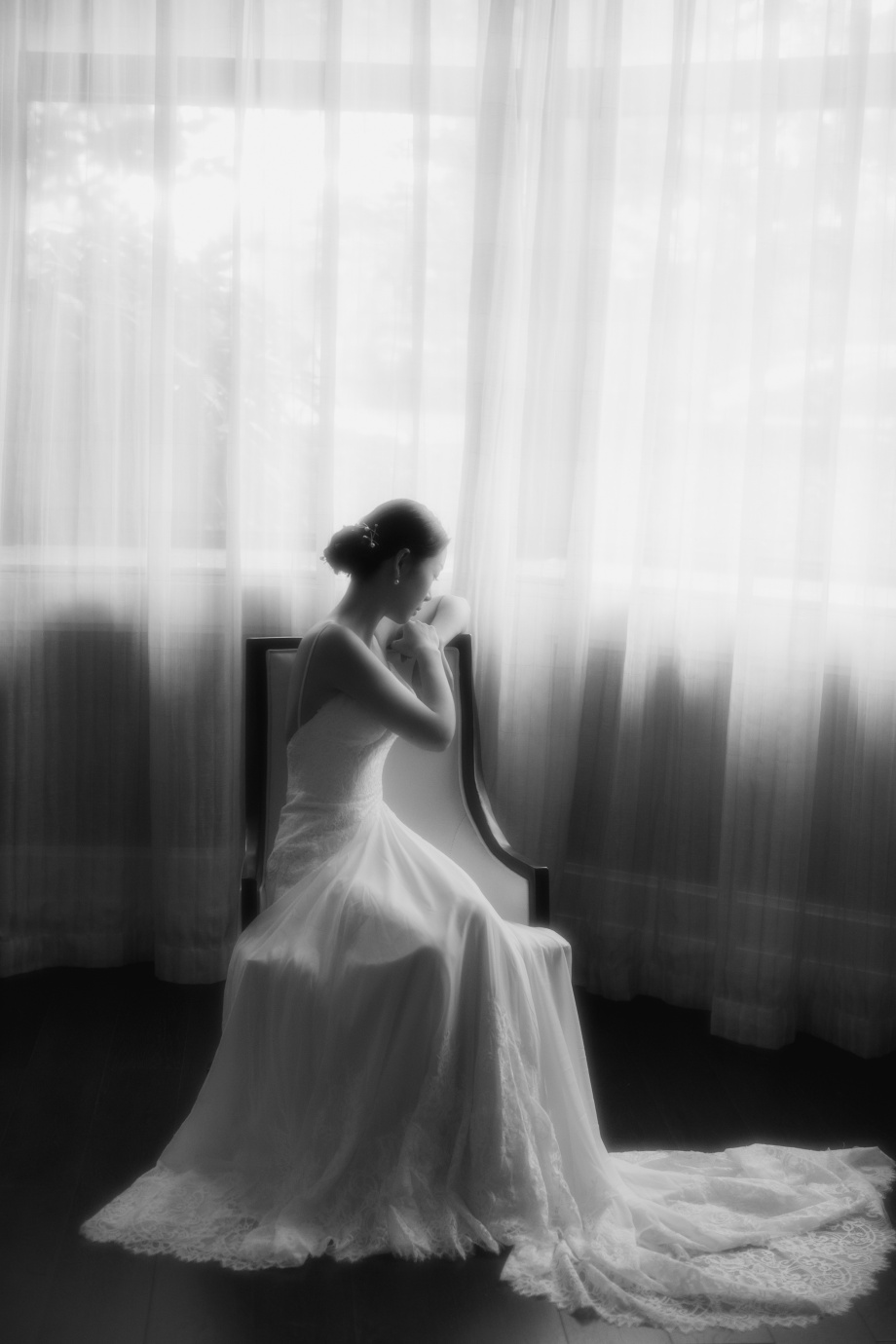 Chụp ảnh cưới trắng đen đẹp sự kết hợp hoàn mĩ giữa phong cách cổ ...