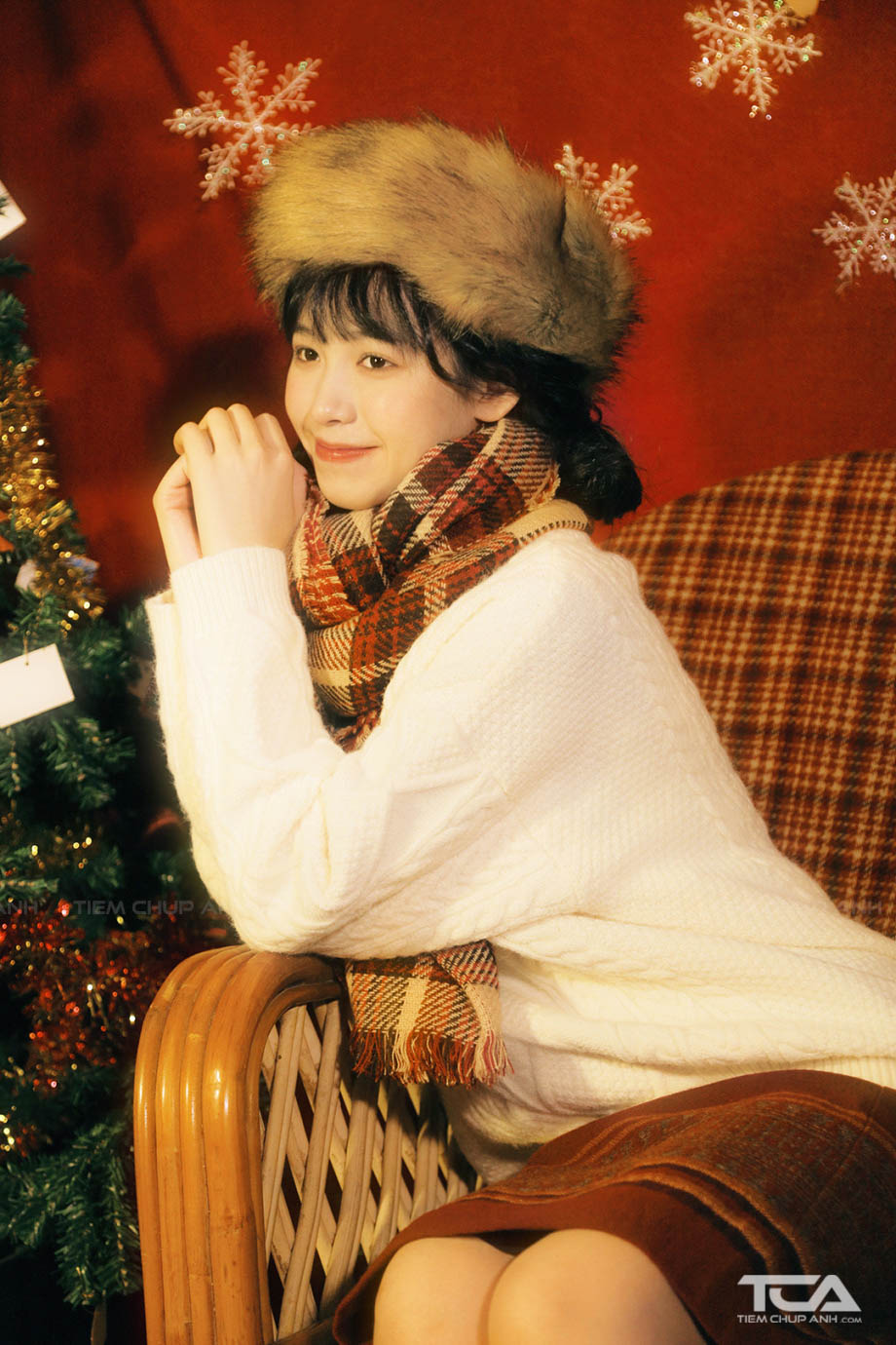 Chụp ảnh với cây thông noel đẹp nhất