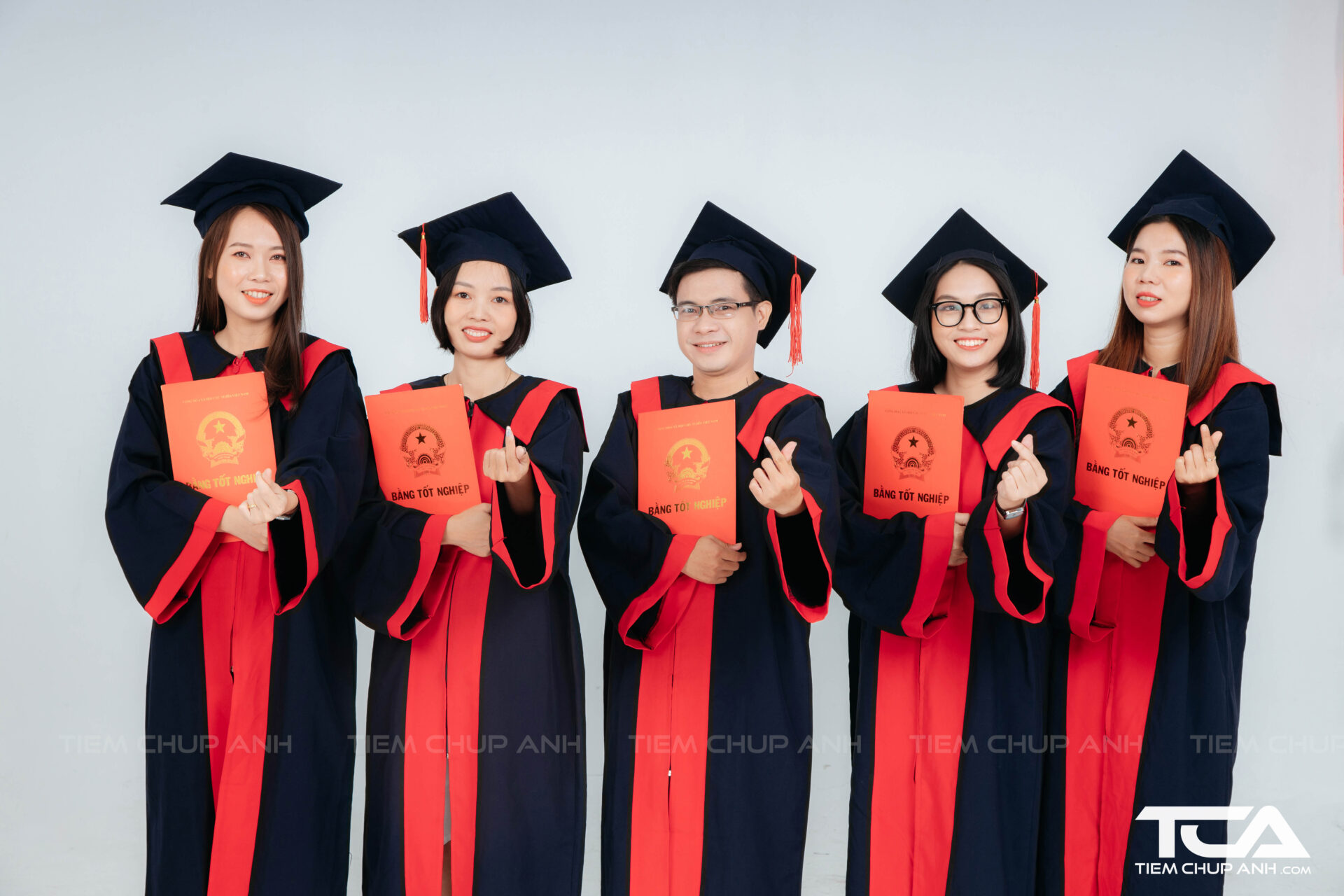 hình ảnh cử nhân