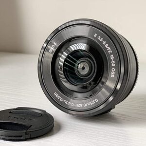 Sony 16-50mm f/3.5-5.6 OSS
