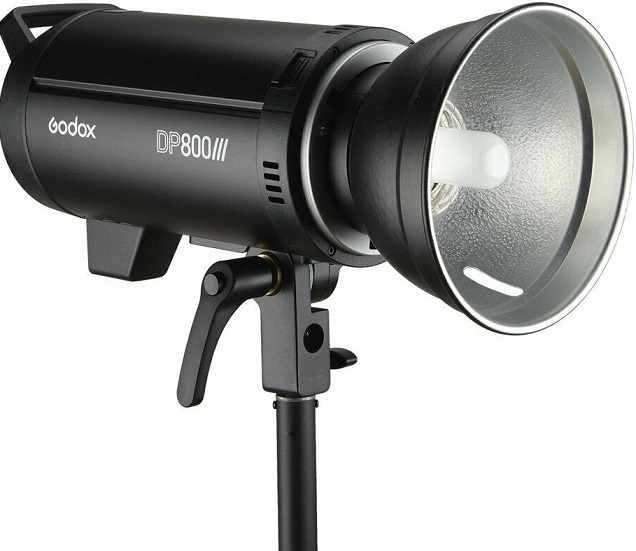 FLASH GODOX DP800 III