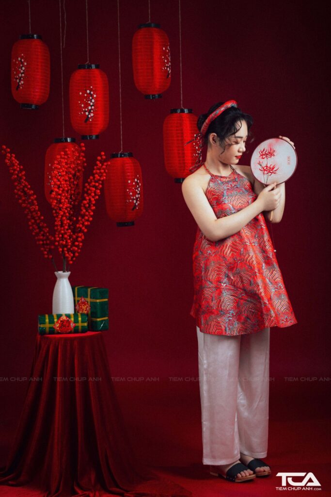 áo dài đỏ