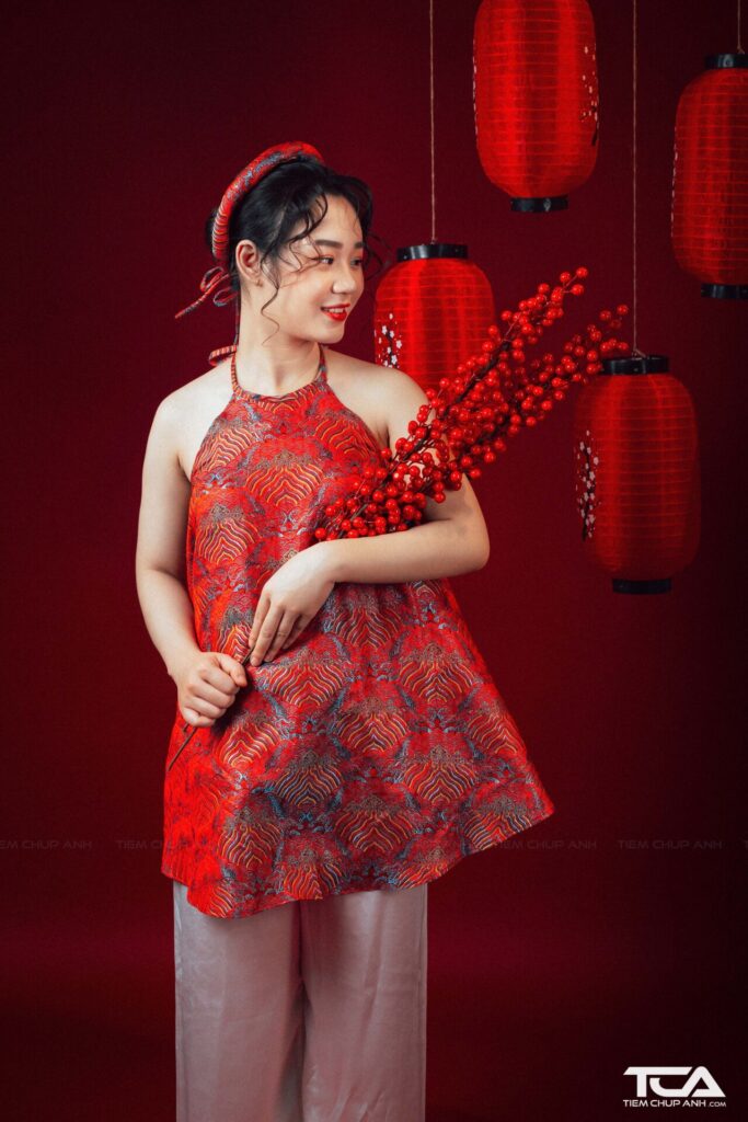 chụp ảnh áo dài đỏ tphcm
