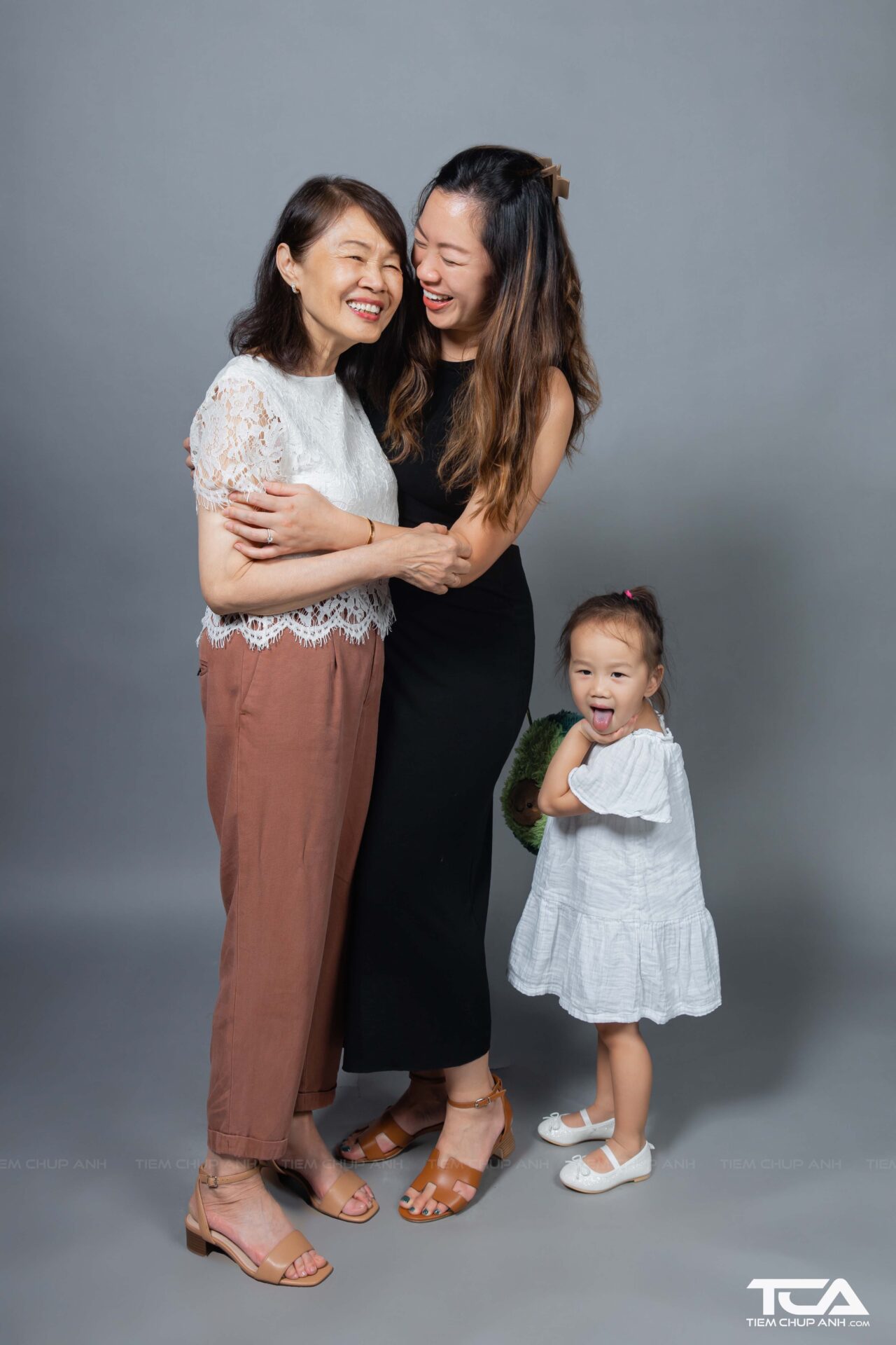 chụp ảnh 2 mẹ con