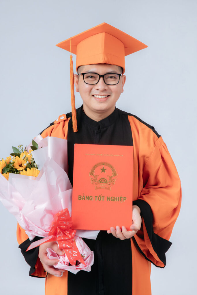 cho thuê trang phục kỷ yếu