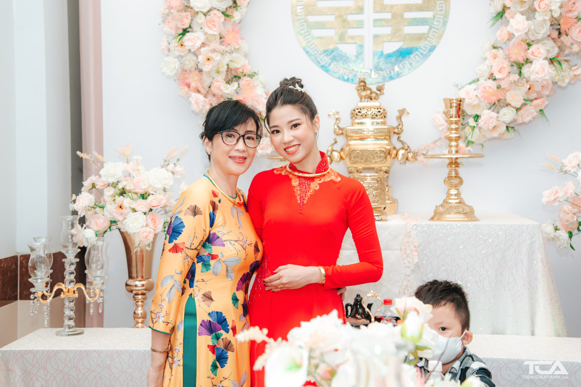 thuê thợ chụp ảnh ngày cưới