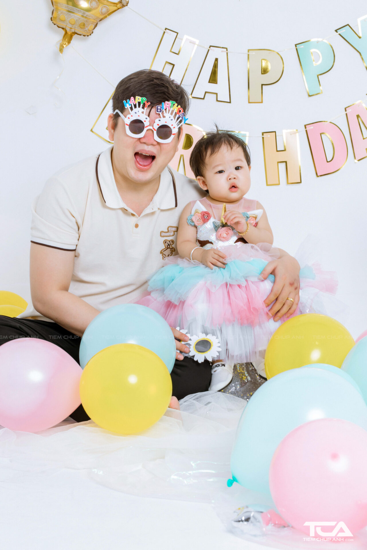 chụp ảnh cho bé trai 3 tuổi