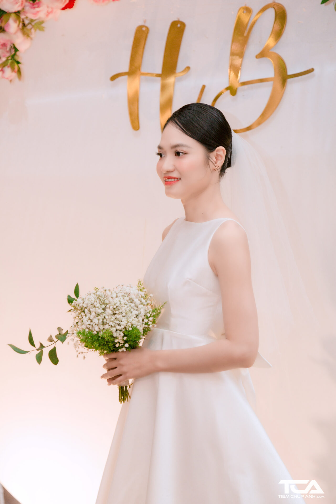 thuê thợ chụp ảnh ngày cưới