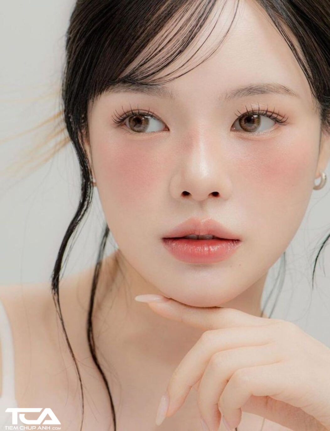 makeup kỉ yếu tone hồng