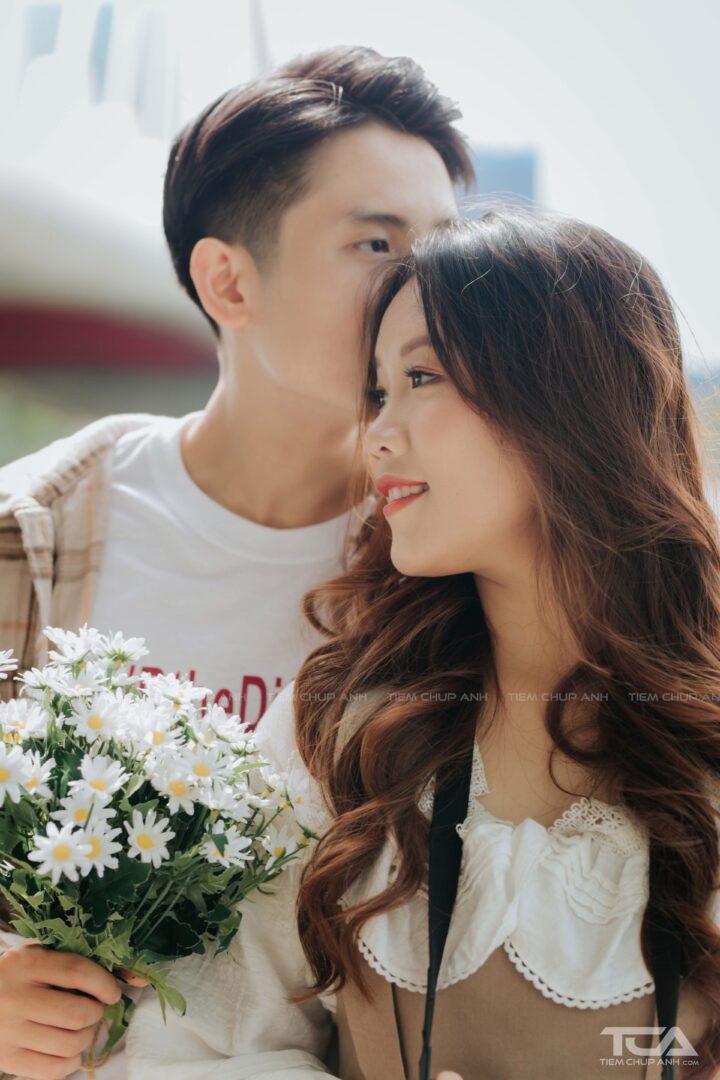 chụp hình chung với người yêu