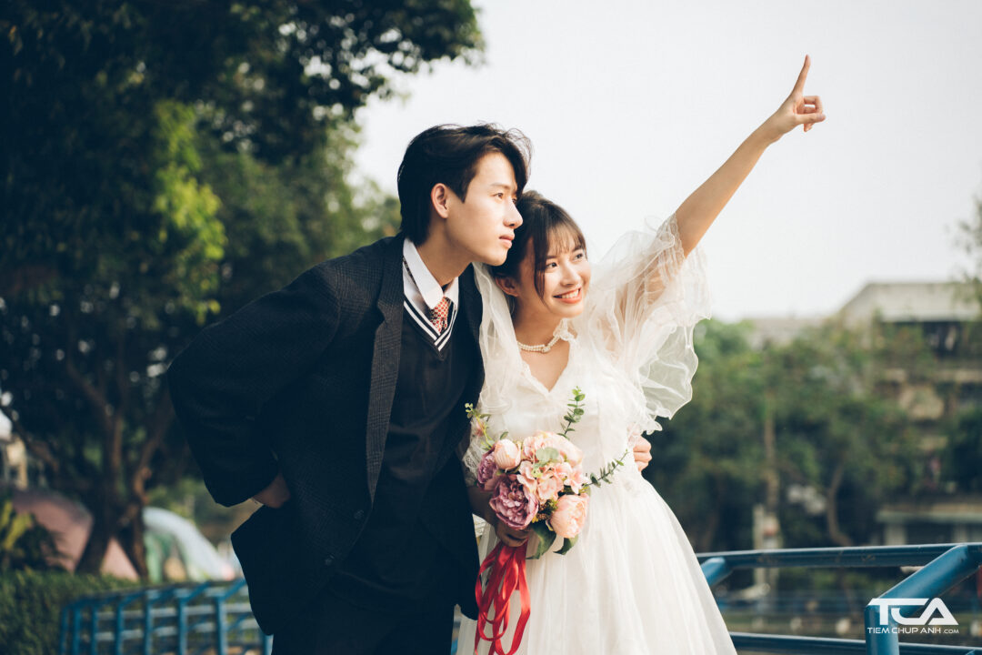 tạo dáng chụp ảnh nam nữ