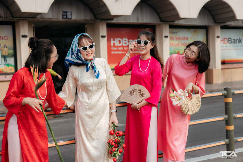 hình nhóm tết