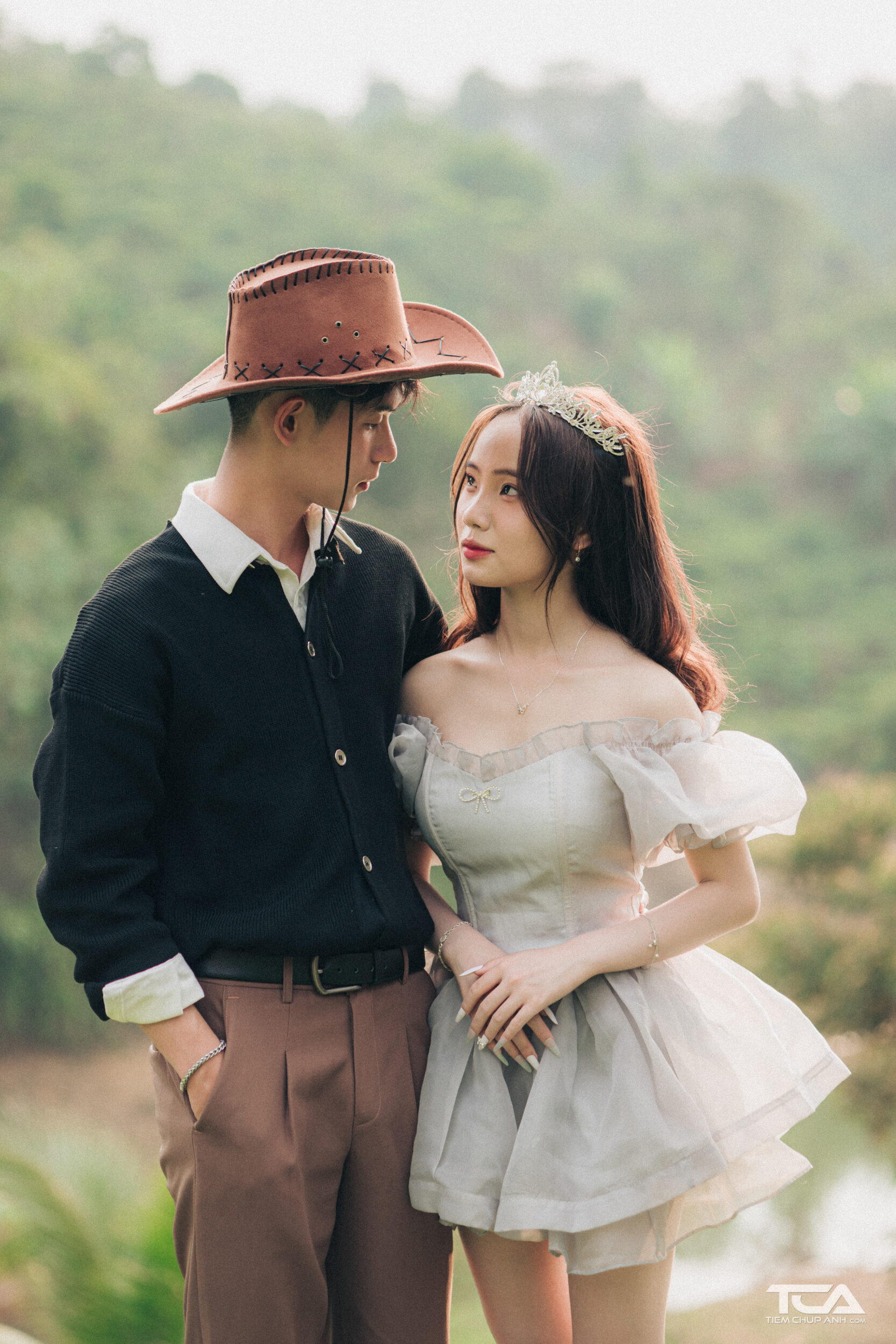 hình ảnh cặp đôi yêu nhau học sinh