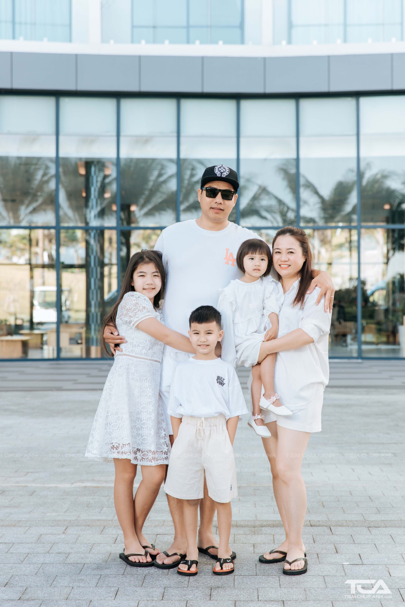 chụp ảnh gia đình với bé