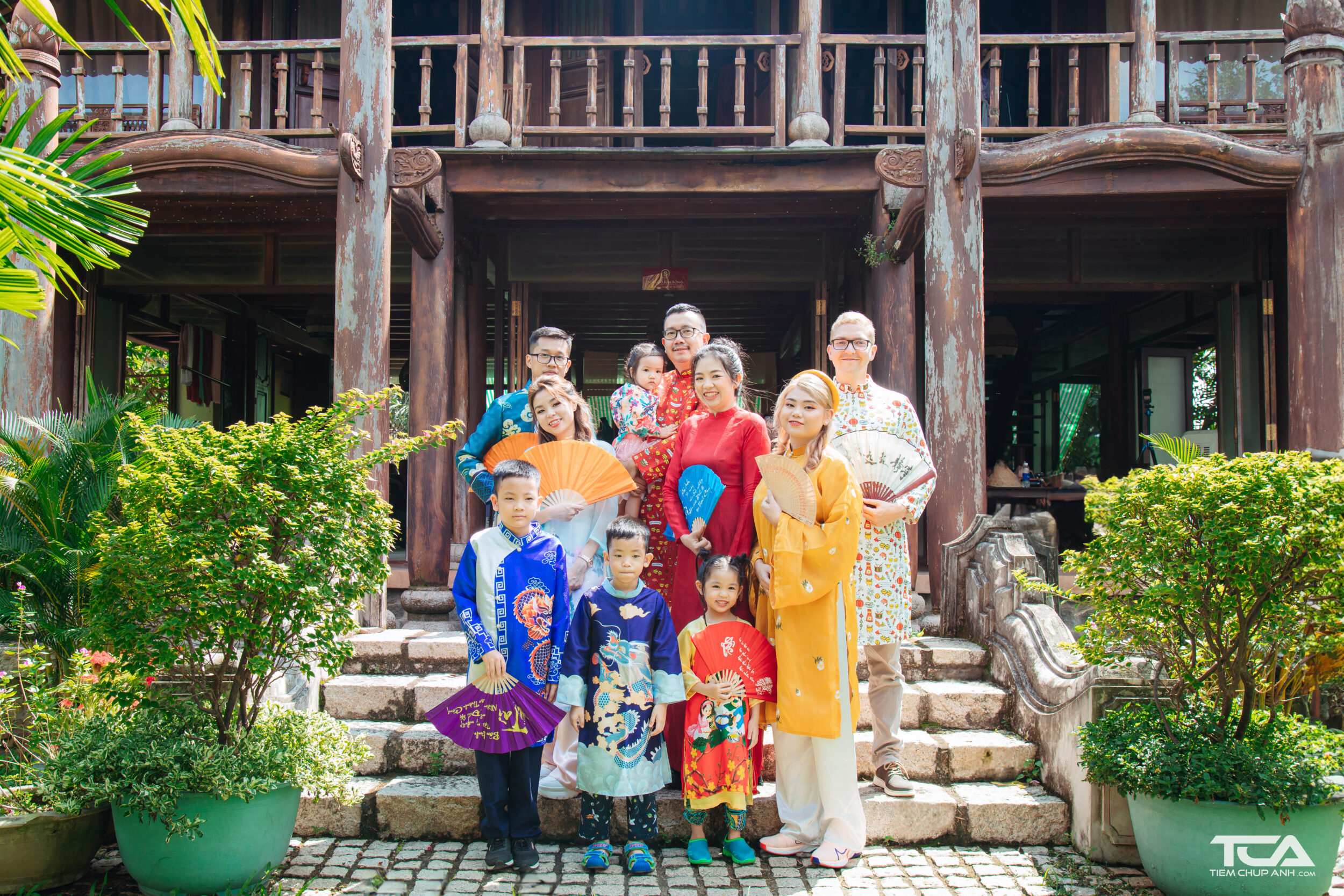 chụp ảnh áo dài tết gia đình