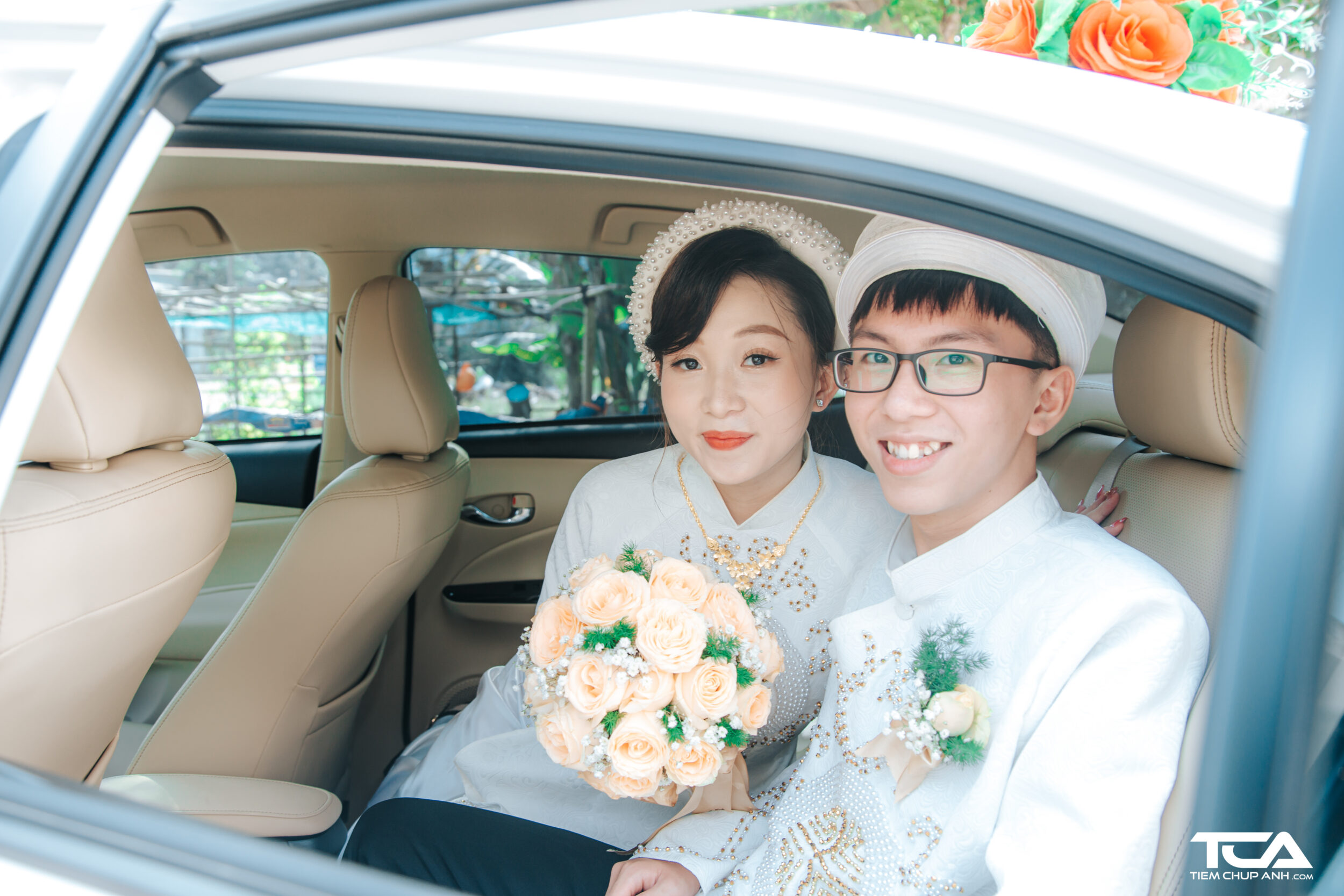 chụp truyền thống và chụp phóng sự