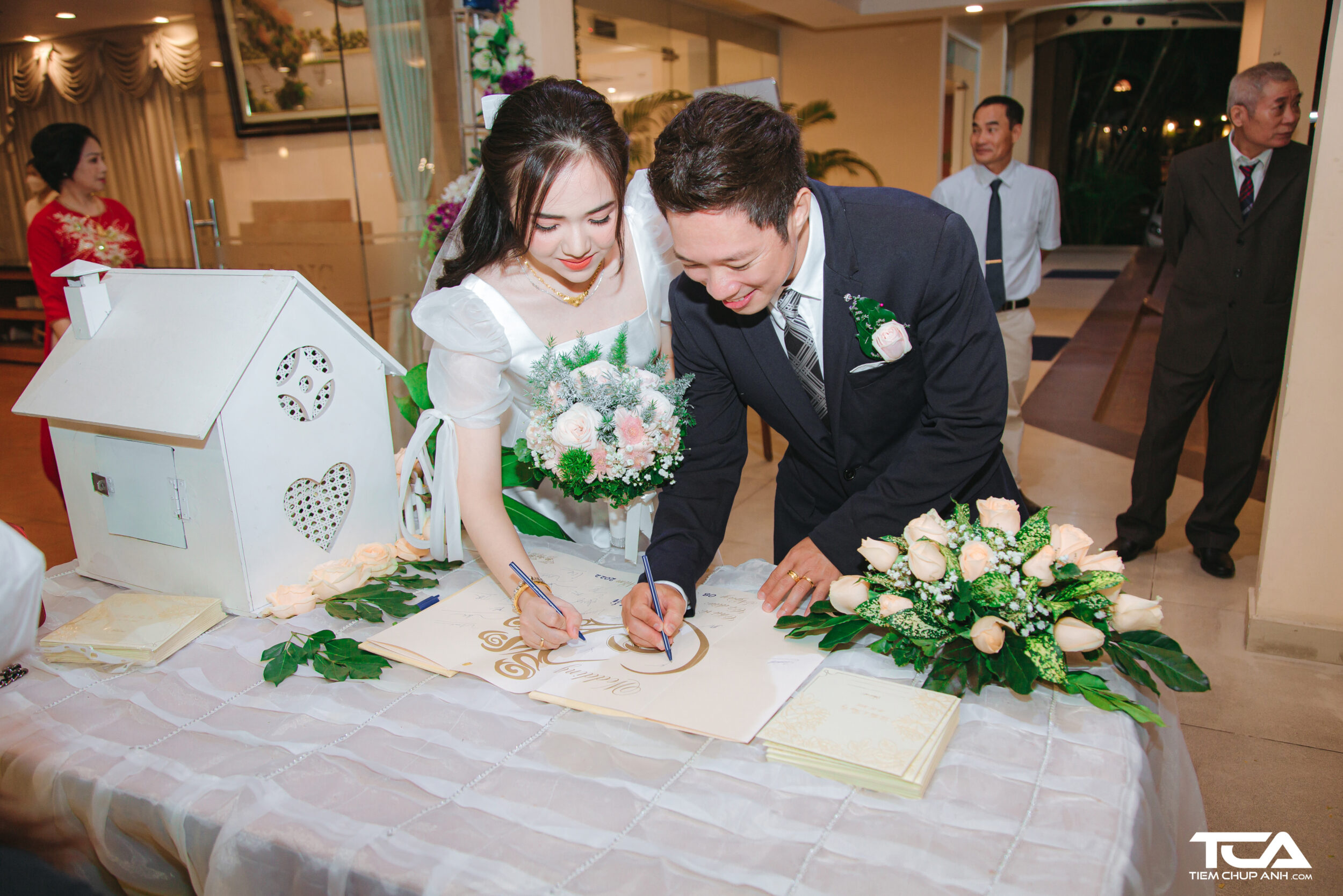 chụp ảnh phóng sự cưới ở hà nội