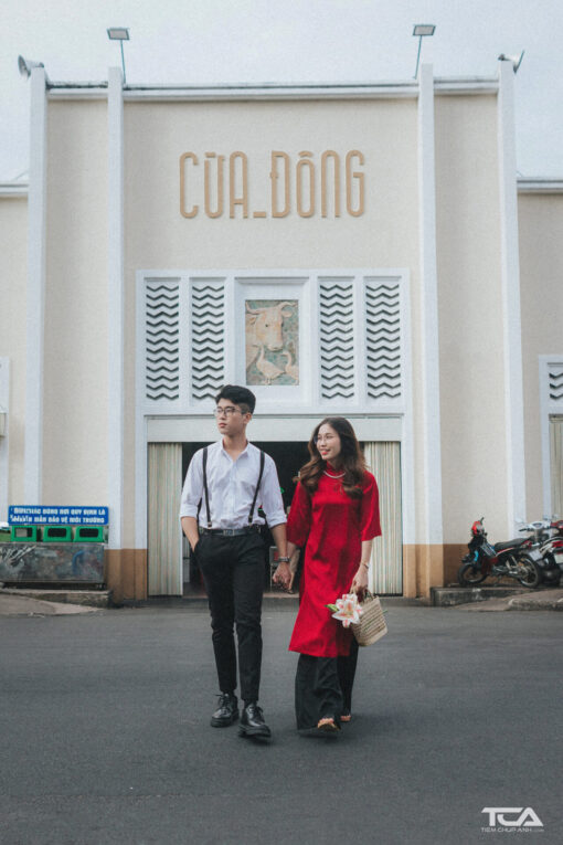 tạo dáng chụp hình ngày tết