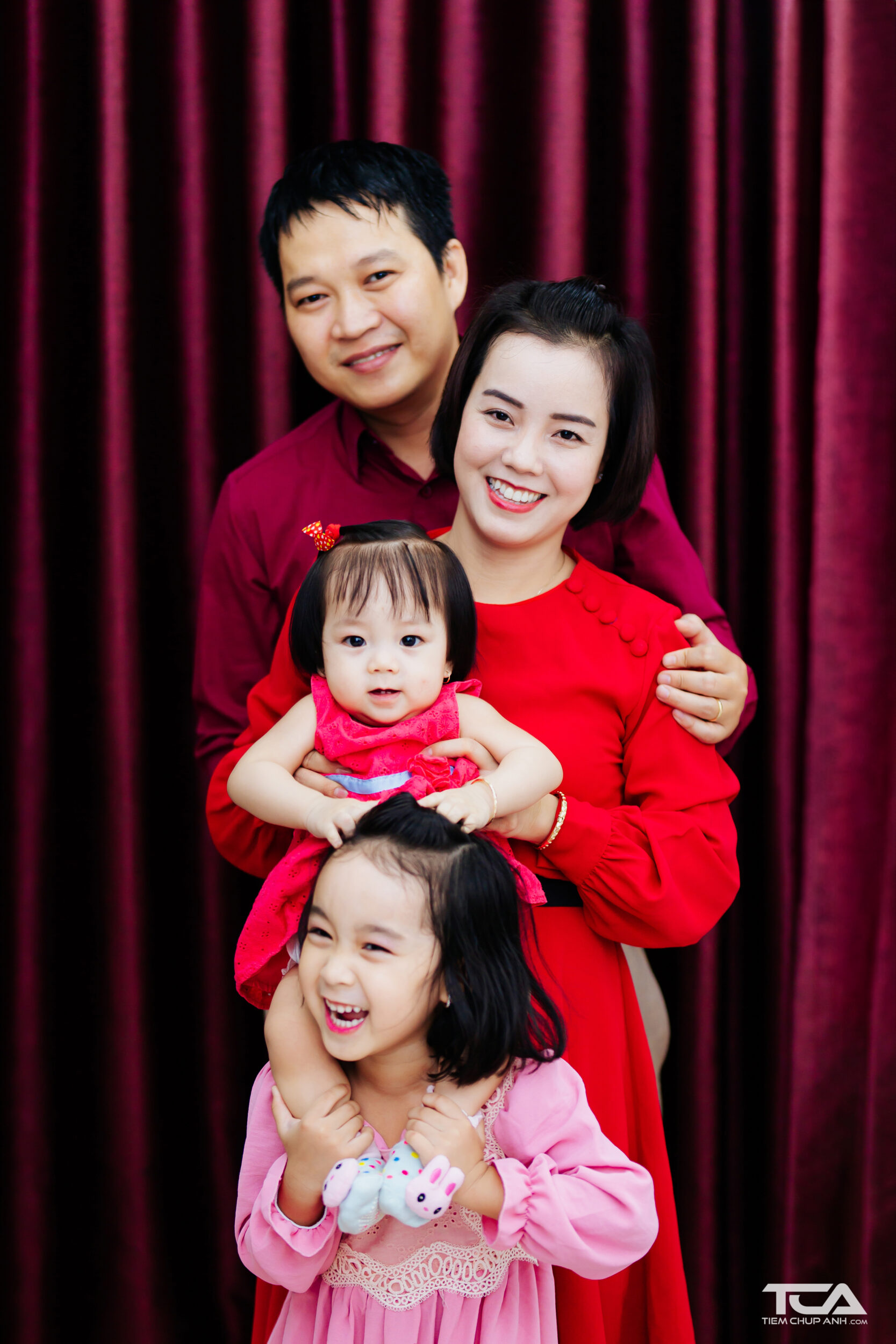 những kiểu chụp hình gia đình đẹp