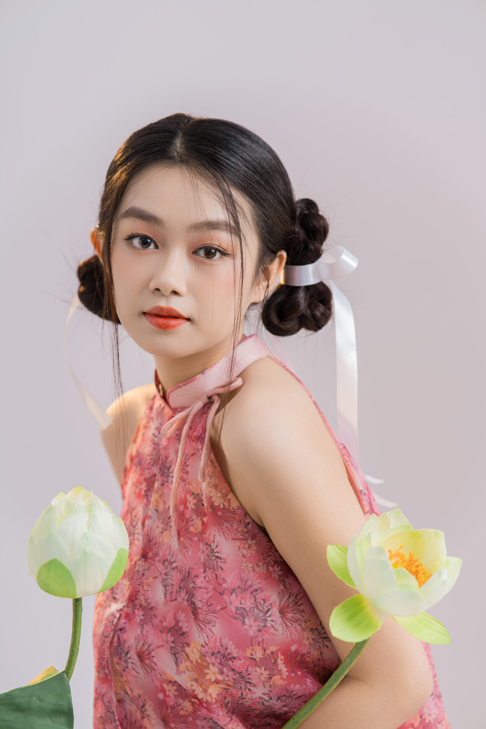cách tạo dáng chụp hình tết