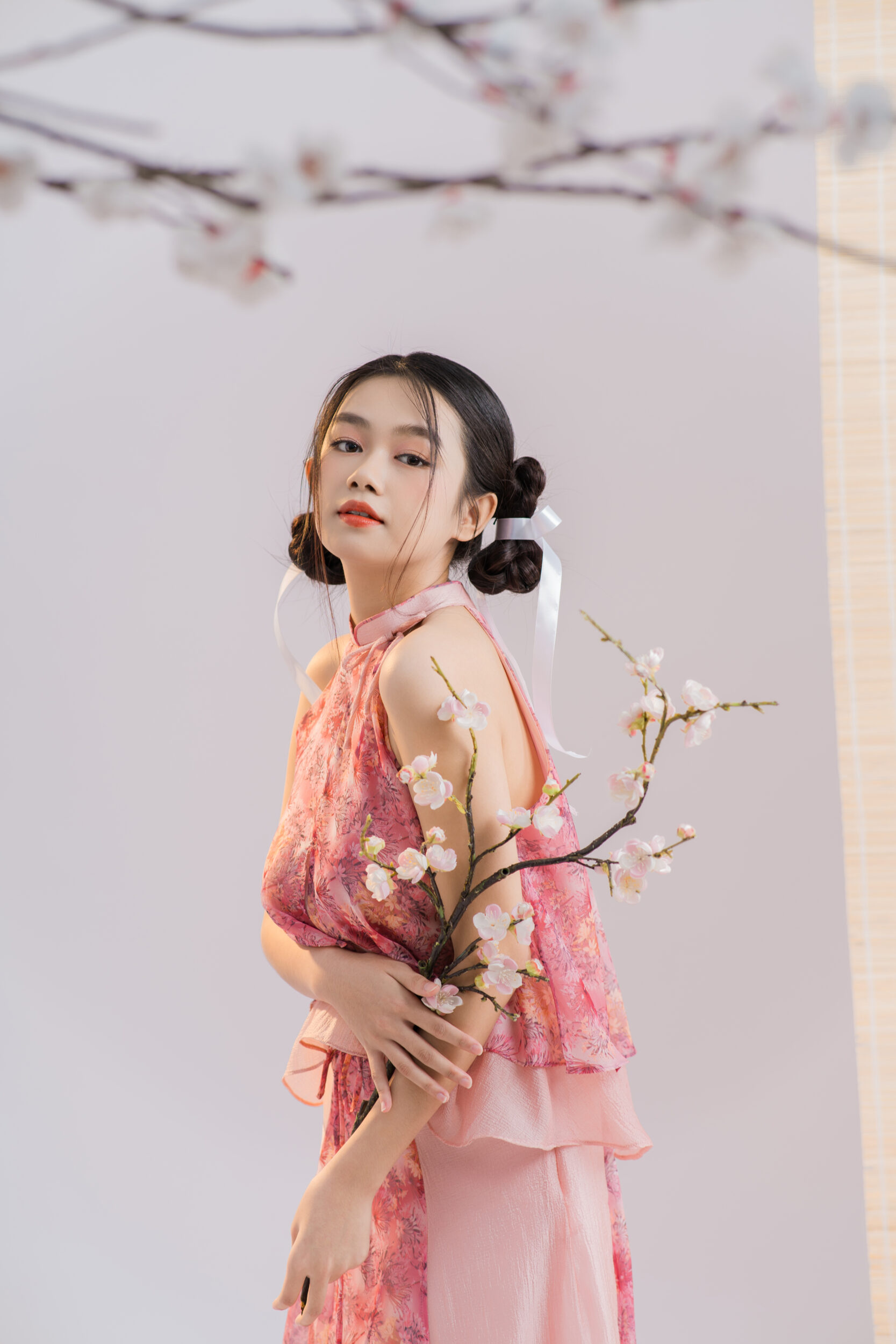 cách tạo dáng chụp ảnh ngày tết