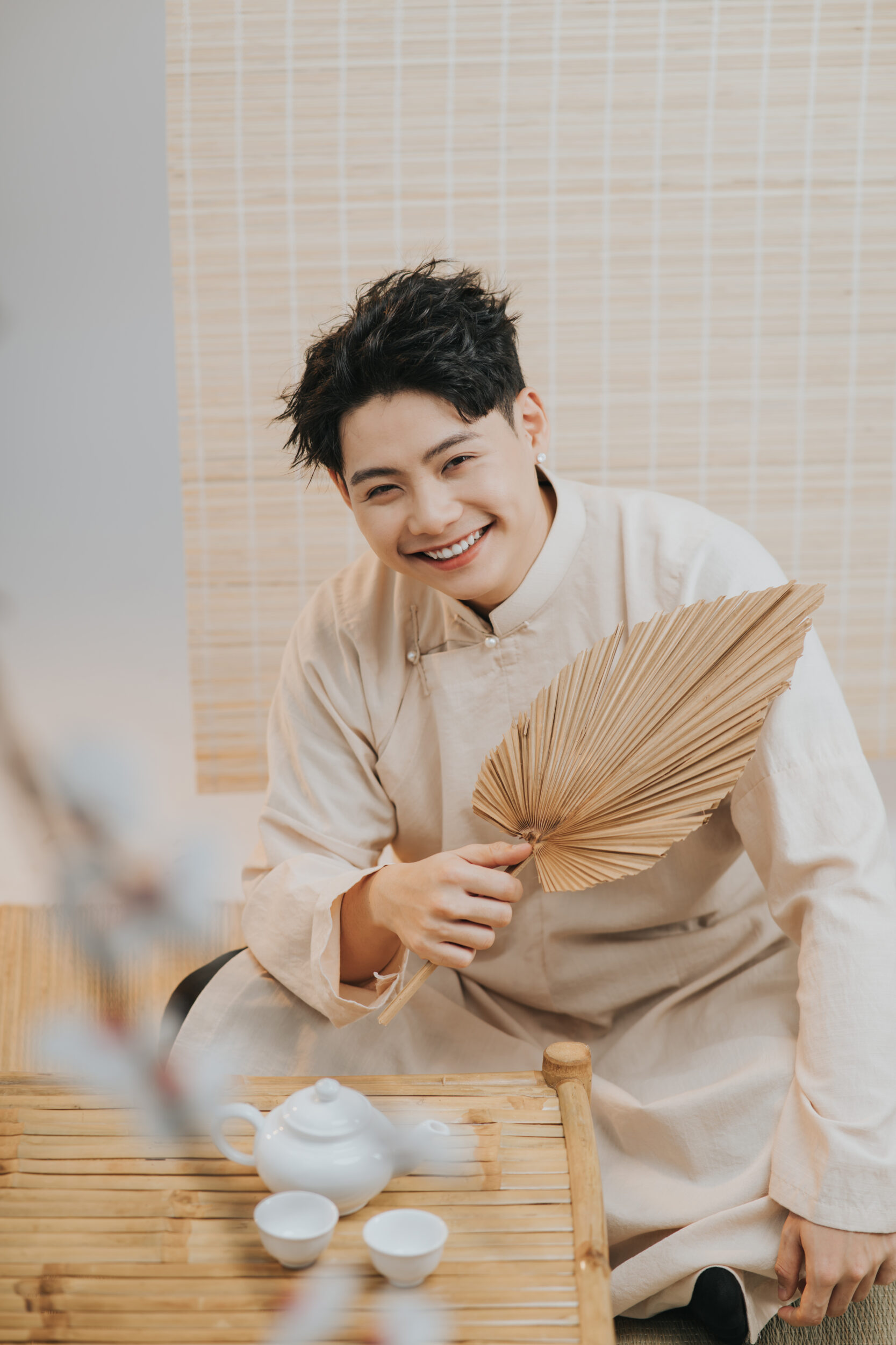 cách tạo dáng chụp hình tết