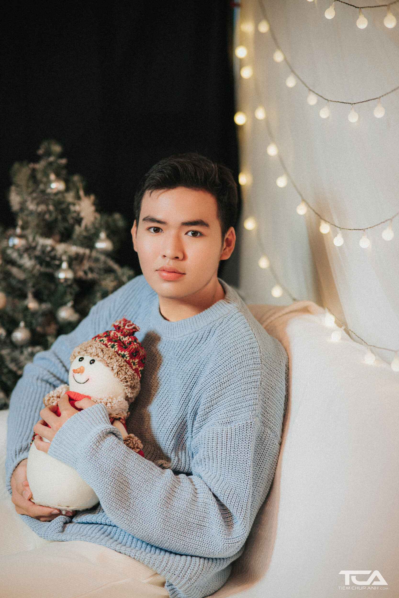 cách tạo dáng chụp cây thông