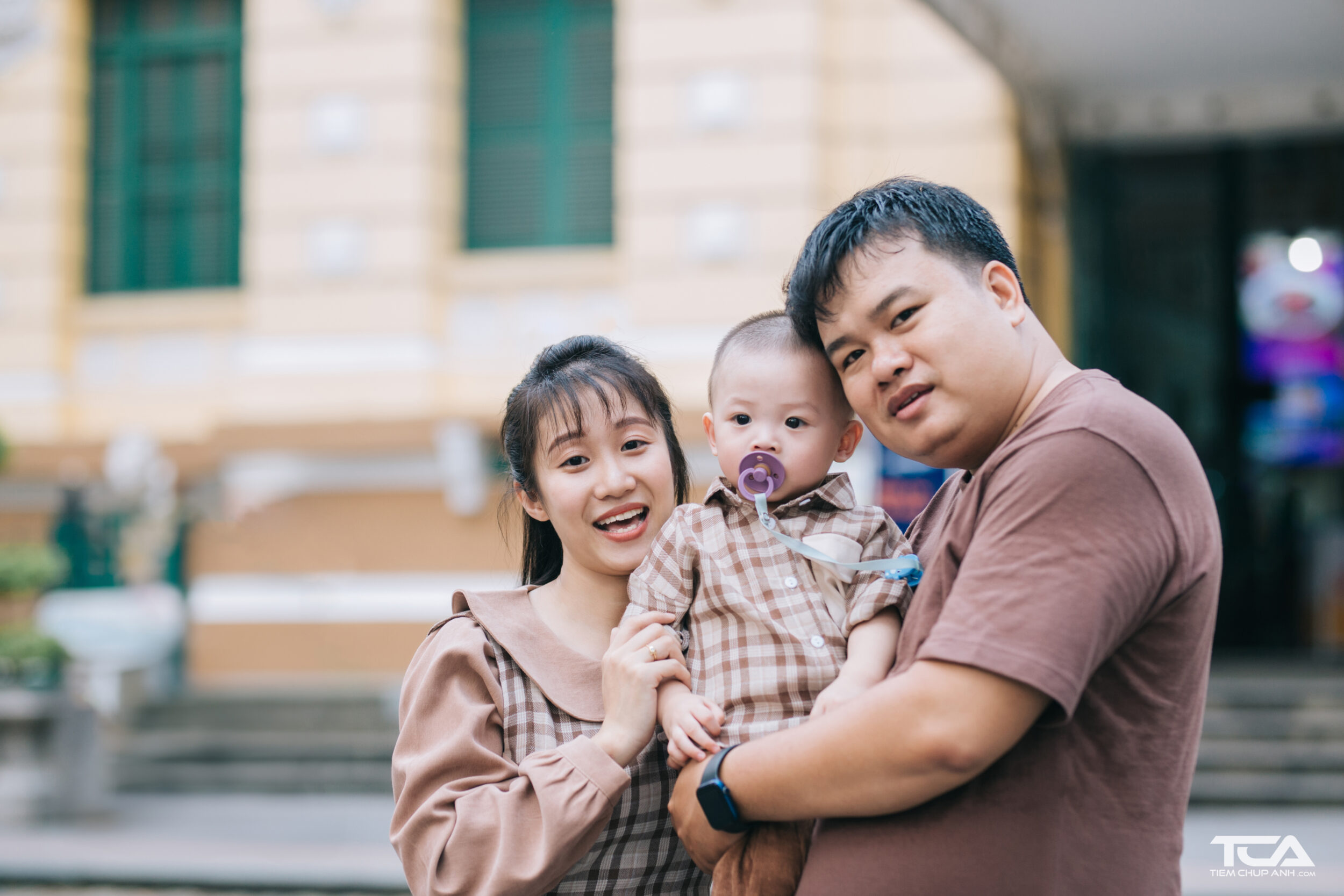 chụp ảnh cho bé và gia đình