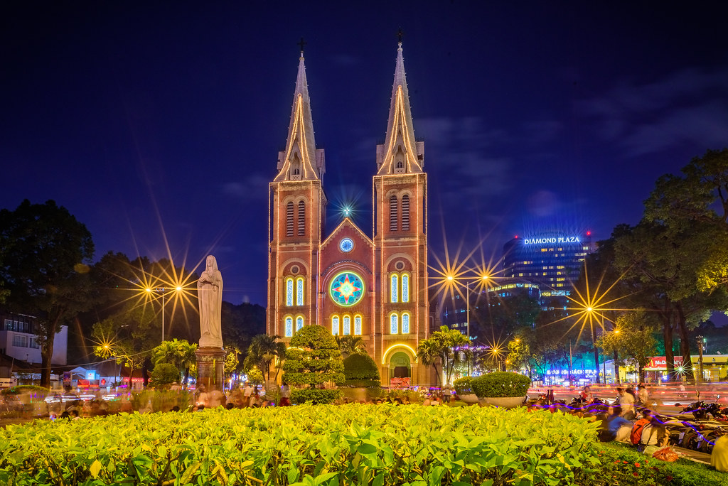 địa điểm chụp hình noel tphcm đẹp