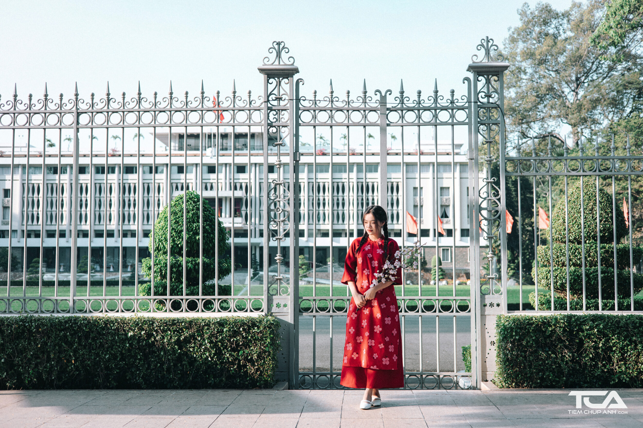 cách chụp ảnh áo dài tết