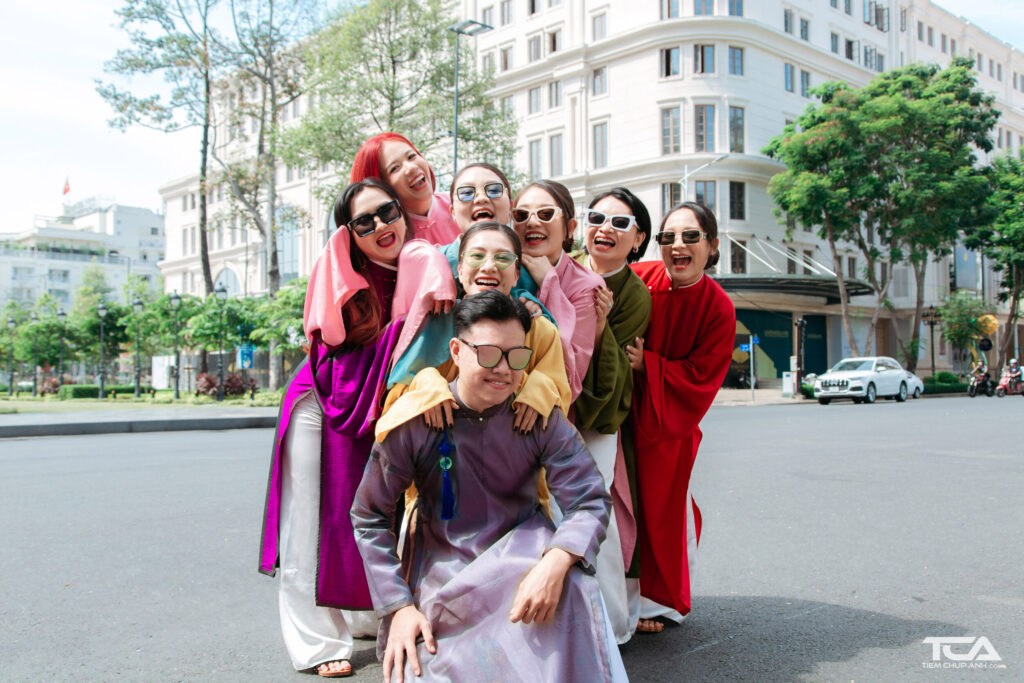 avatar nhóm 6 người
