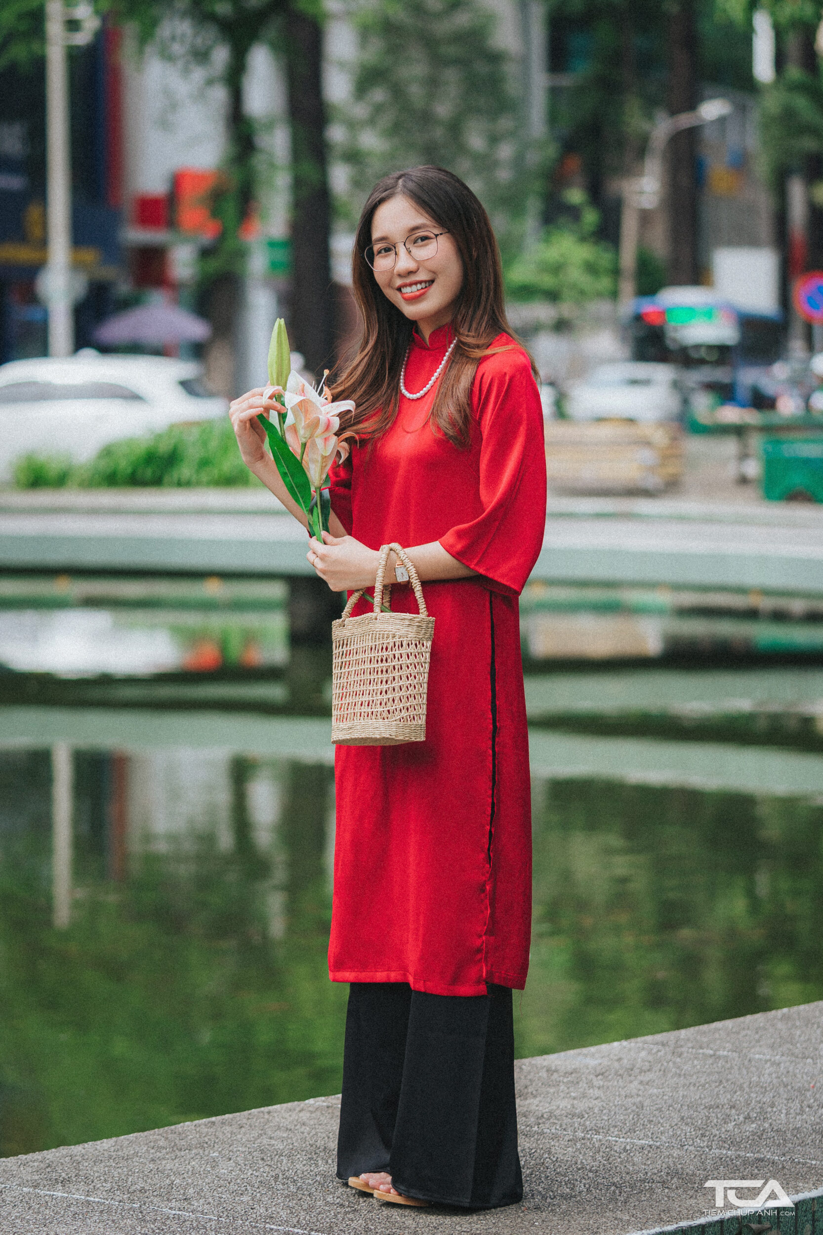 cách tạo dáng chụp ảnh tết đẹp