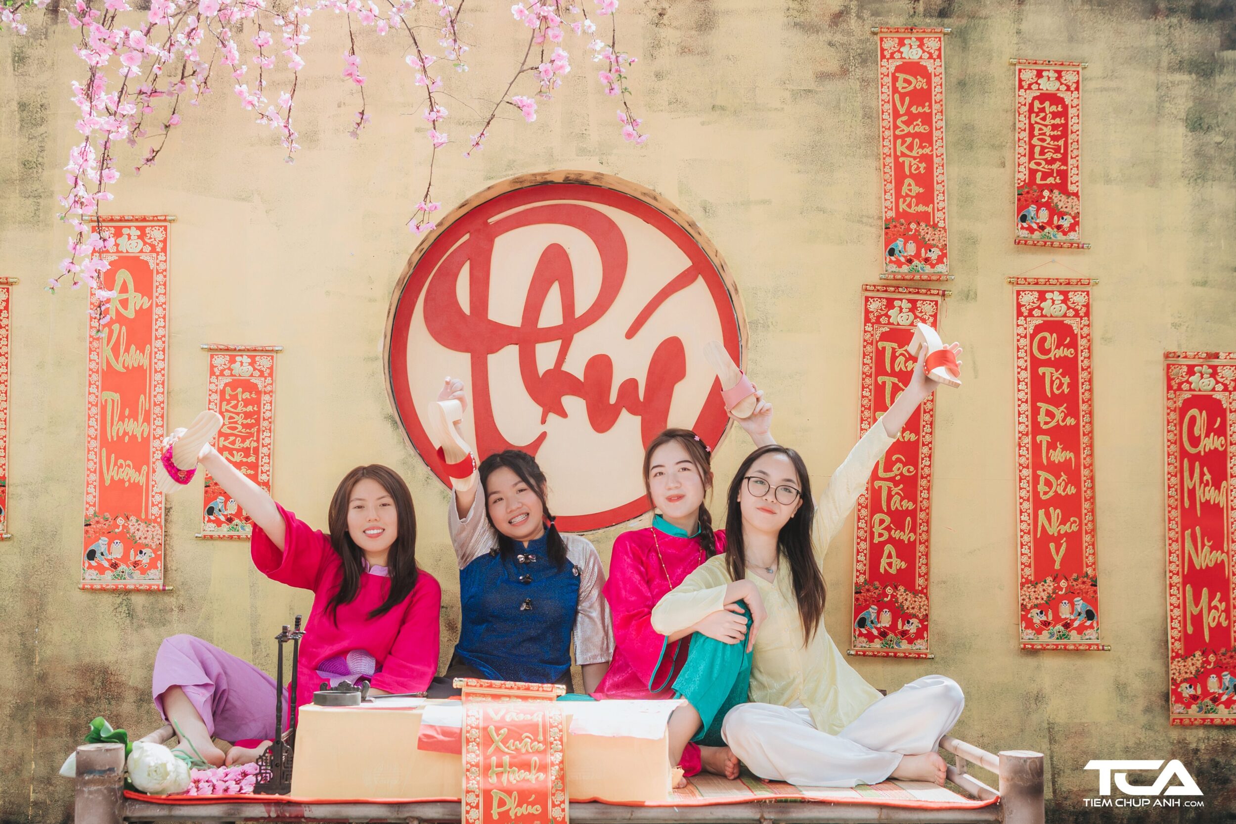 decor chụp ảnh tết tại nhà