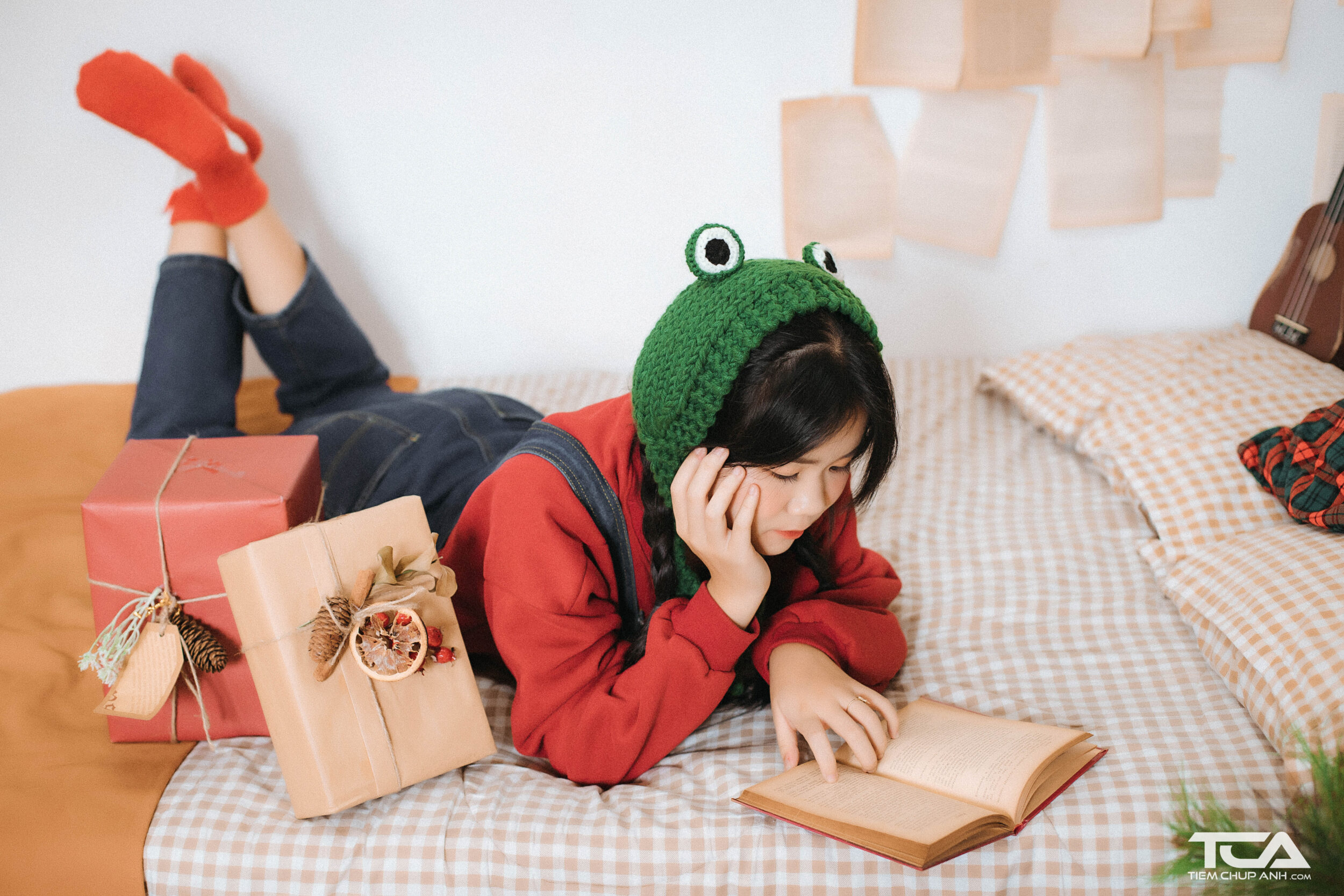 góc chụp cách chụp ảnh với cây thông noel