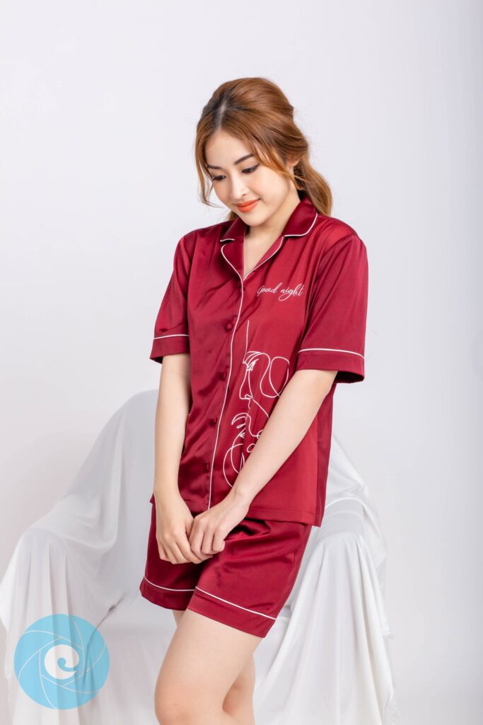 cách chụp ảnh sản phẩm quần áo đẹp
