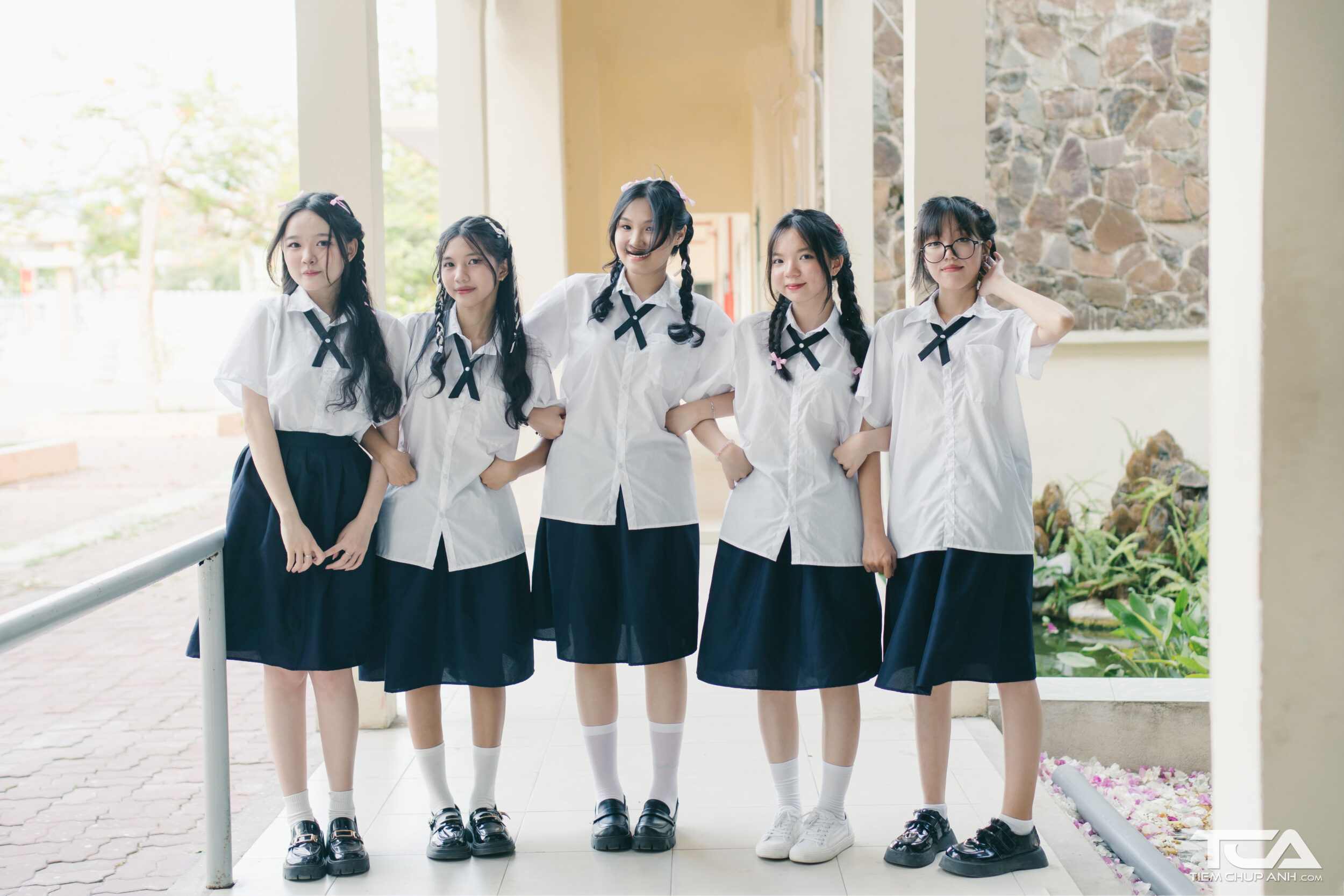 avatar nhóm 5 người cute