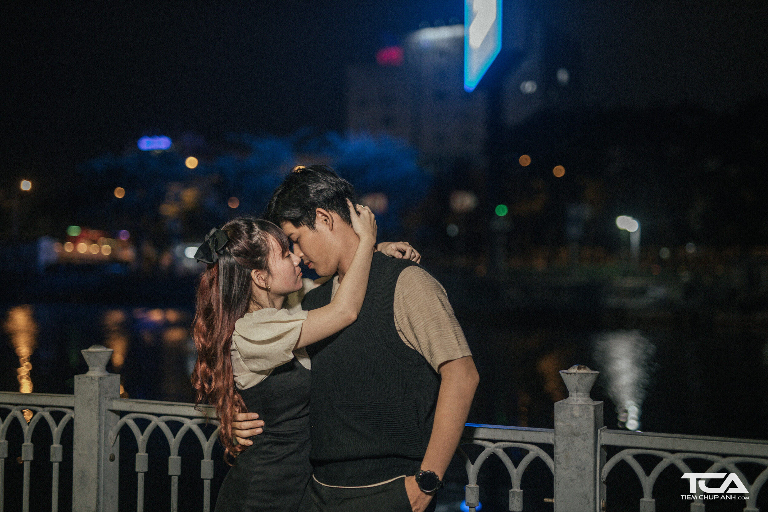 các mẫu tạo dáng chụp ảnh với người yêu