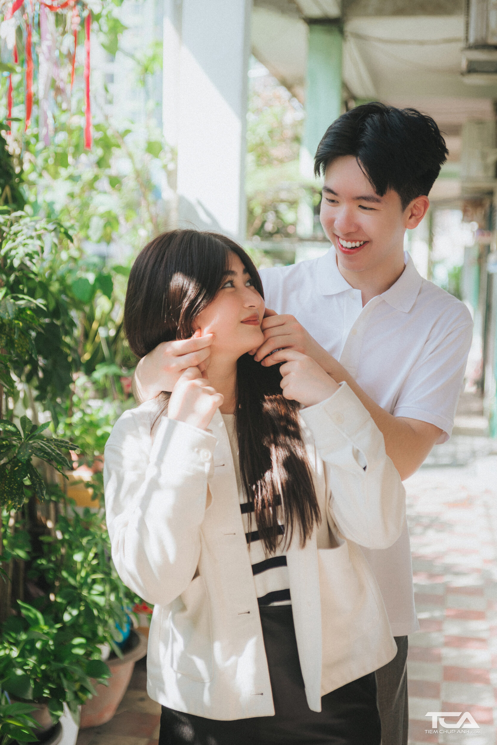 kiểu chụp hình 2 người đẹp