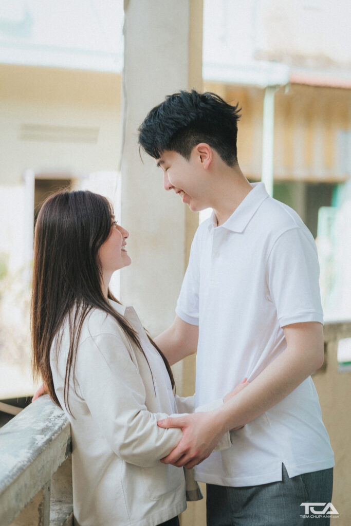 các cách tạo kiểu chụp hình 2 người đẹp
