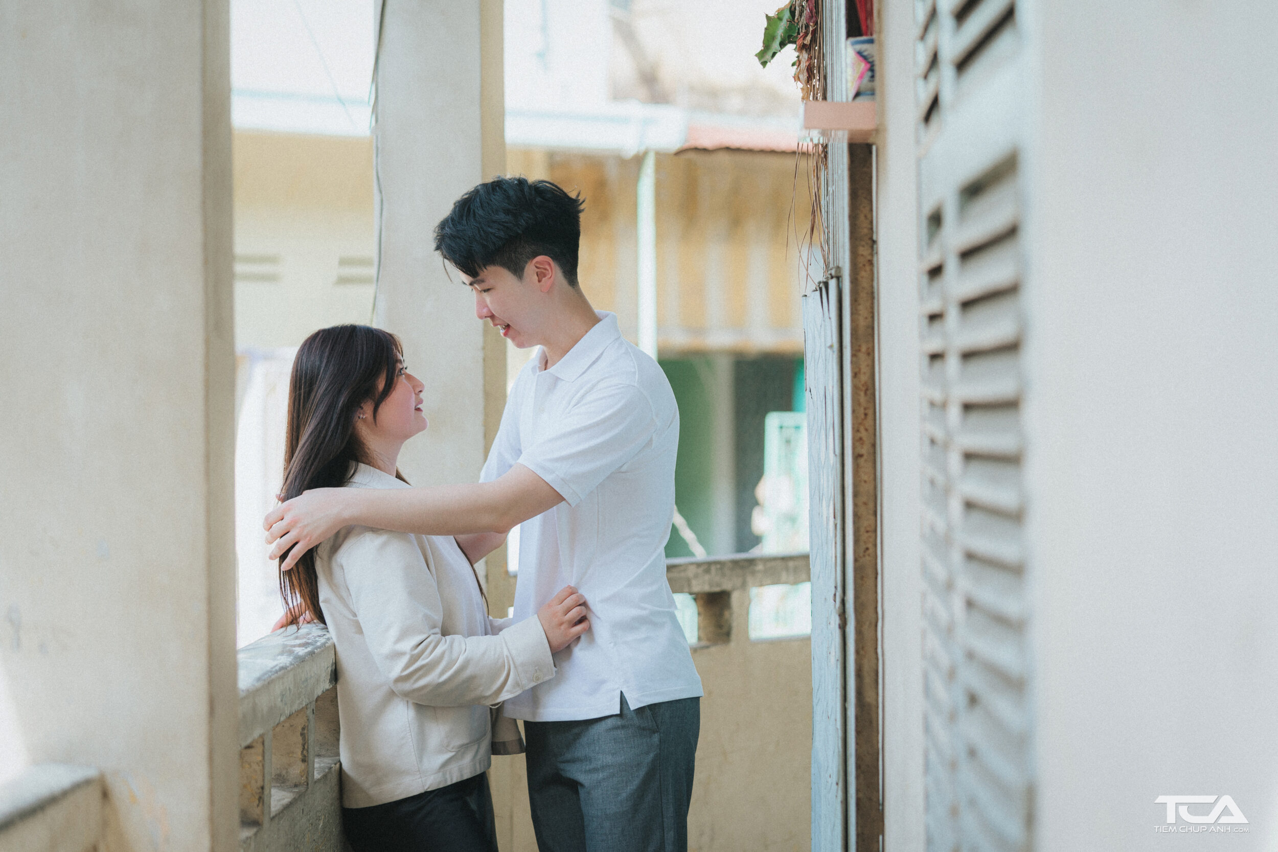 tạo kiểu chụp hình 2 người