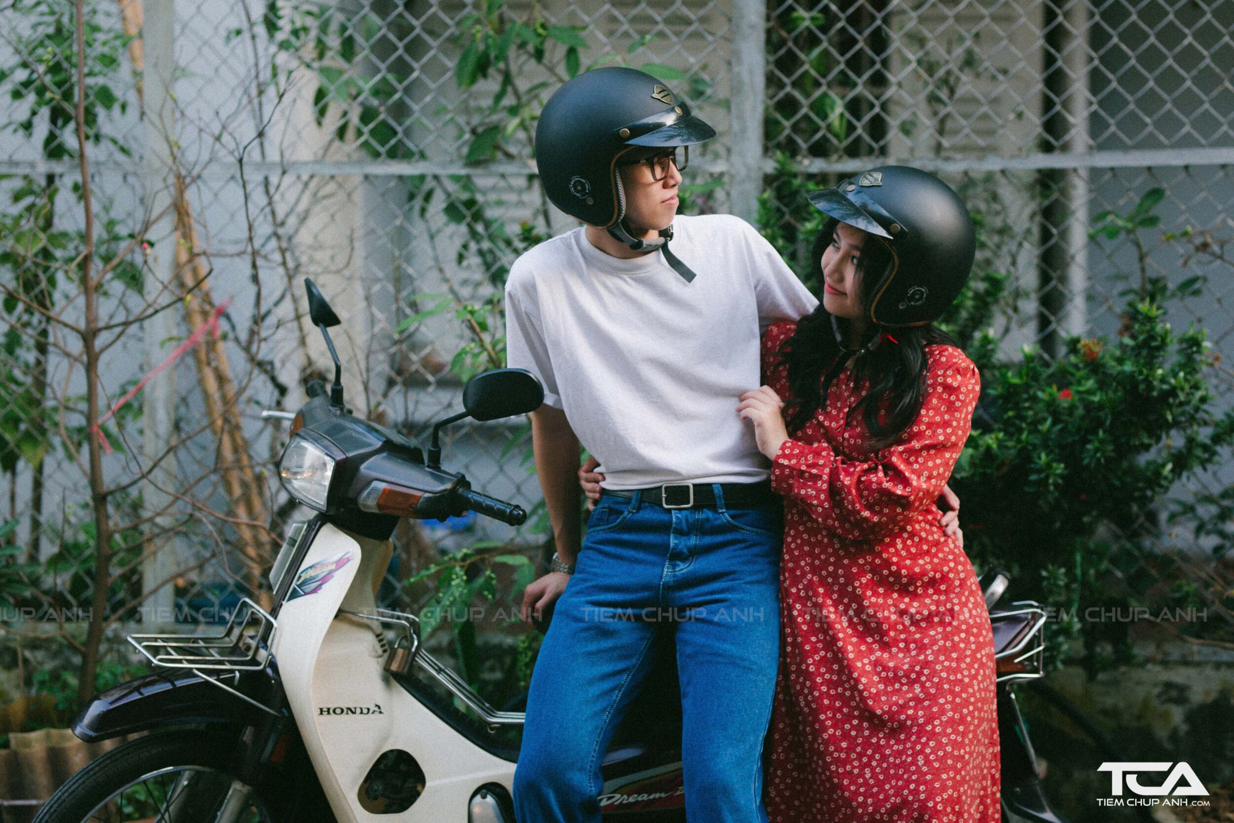 những dáng chụp ảnh đẹp cho cặp đôi