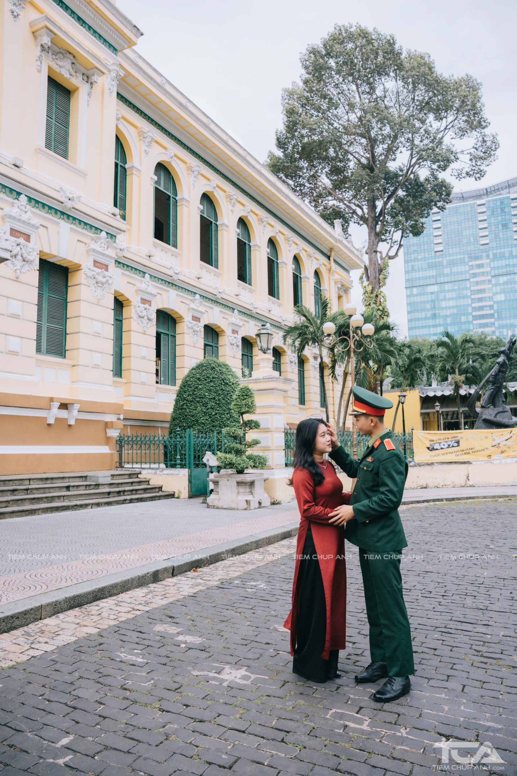tạo dáng chụp hình cặp đôi