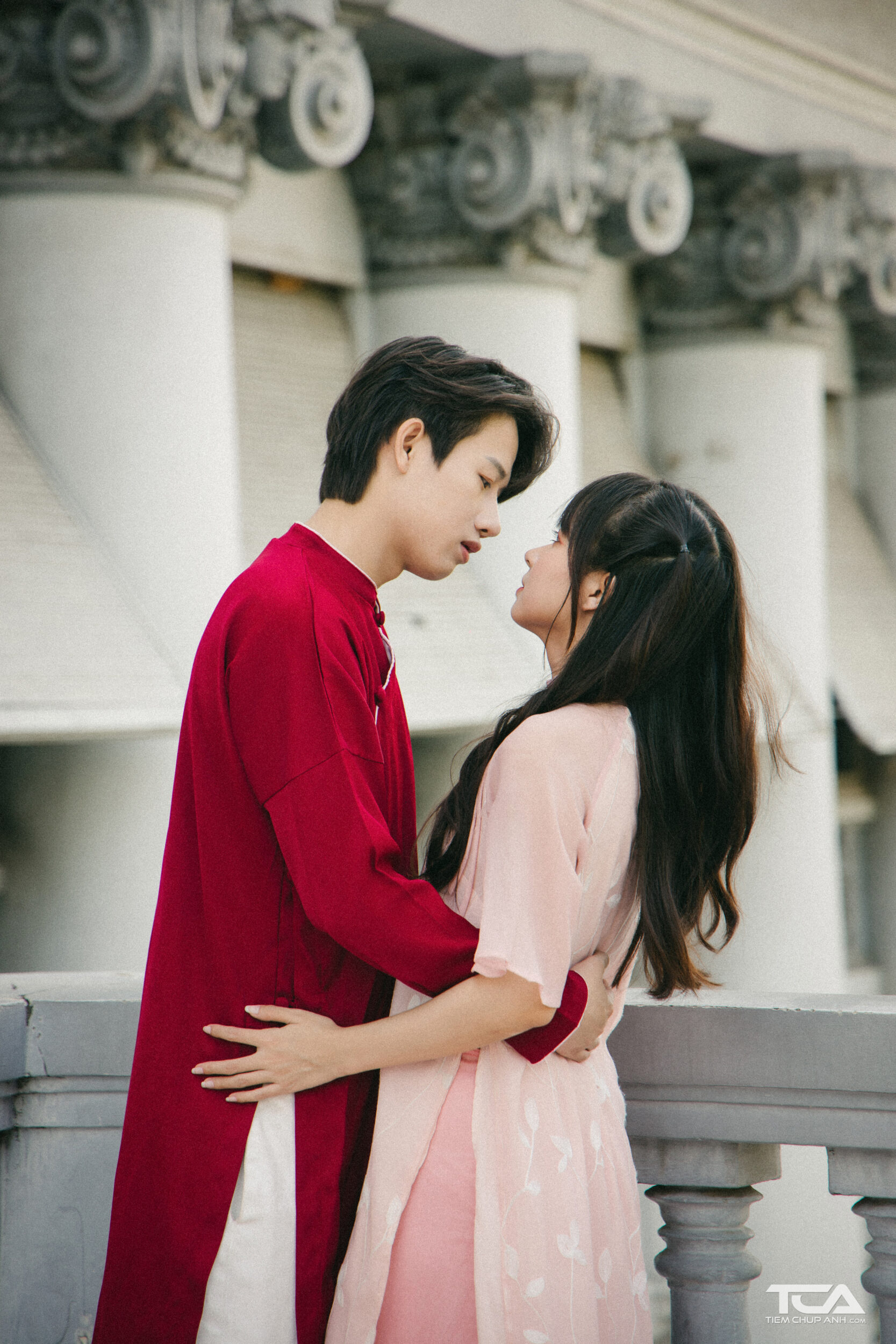 tư thế chụp ảnh đôi