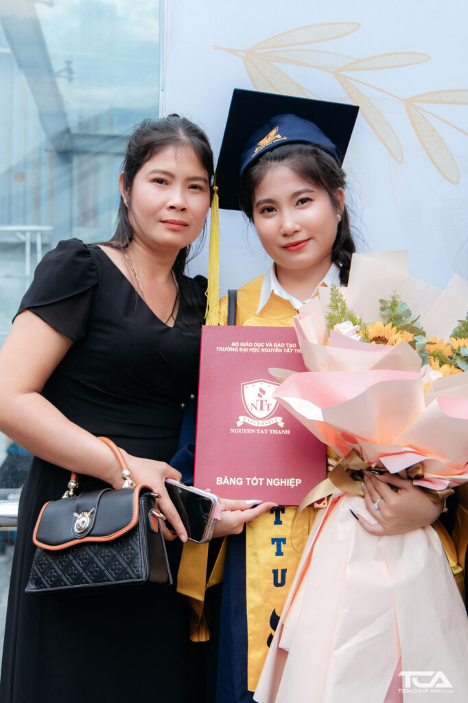 cho thuê lễ phục tốt nghiệp tphcm