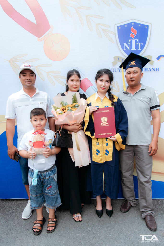 cho thuê lễ phục tốt nghiệp tphcm