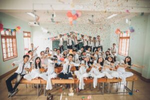 cách trang trí lớp chụp kỷ yếu