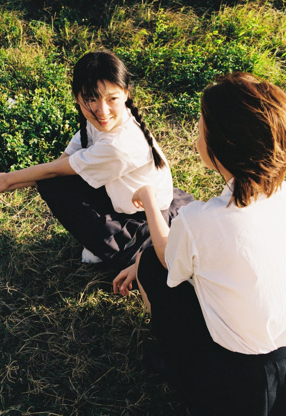 chụp ảnh đôi bạn thân nữ