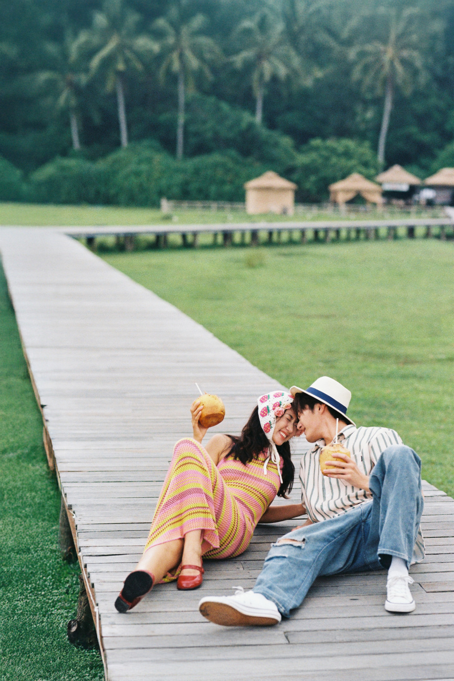 Chụp ảnh với người yêu