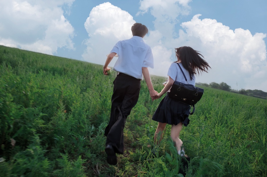 chụp ảnh cặp đôi học sinh cute