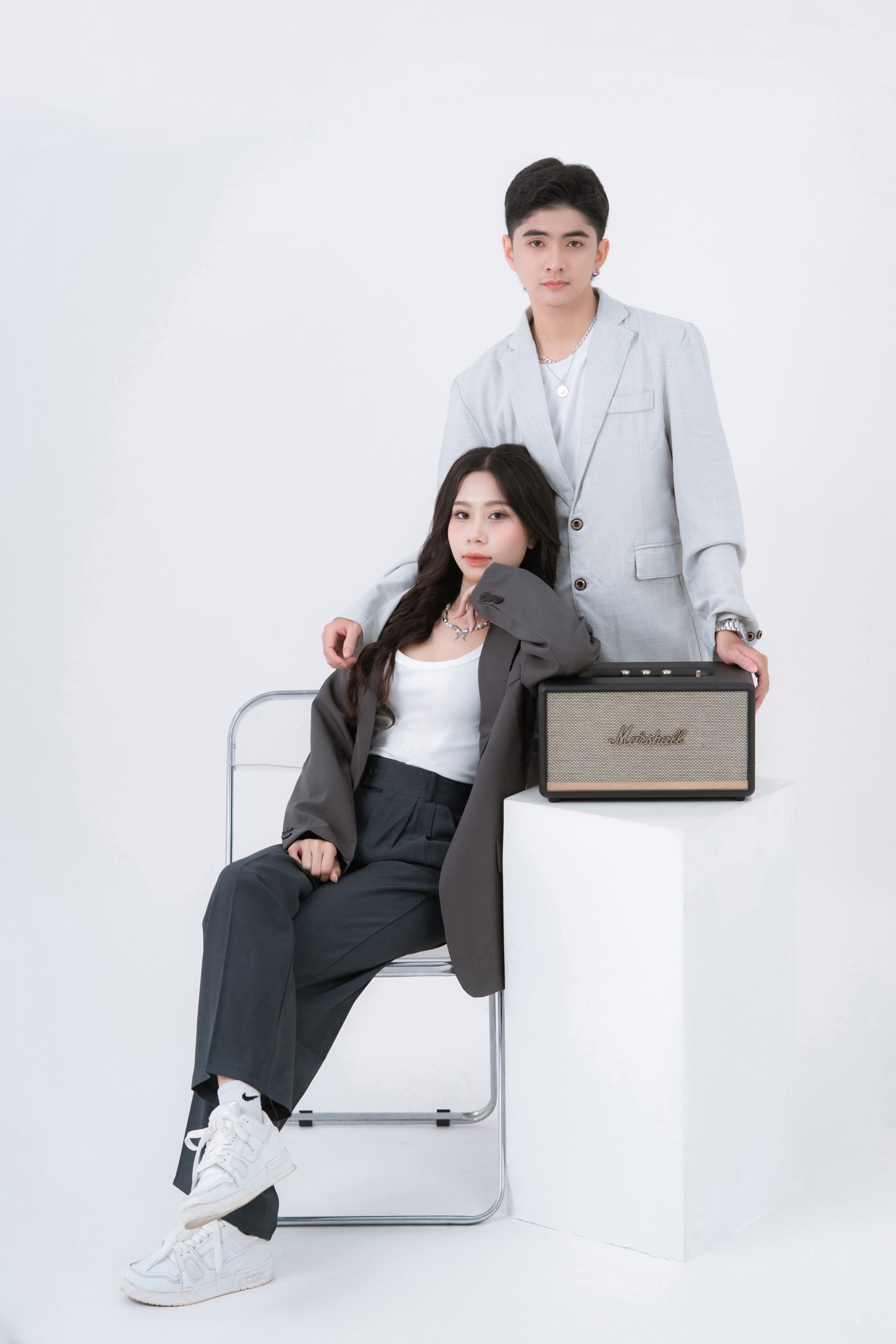 chụp ảnh đôi studio